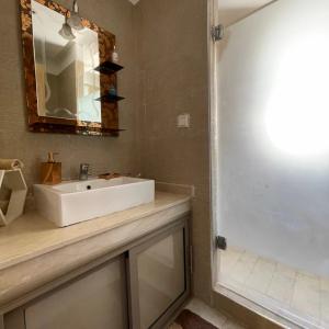 Centre de Marrakech : Appartement 2 chambres vue Atlas