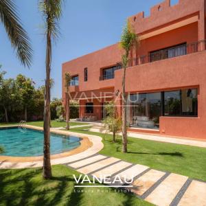 Villa d'architecte à vendre sur Golf