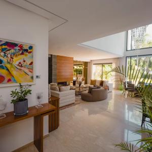 Villa de 730 m² à vendre sur Bouskoura - Maroc