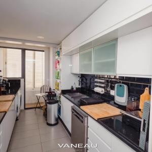 Appartement de 154 m² à vendre à Dar Bouazza, Maroc