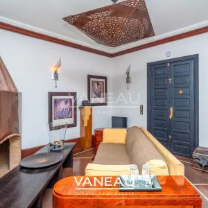 Produit rare splendide  villa   Km 8 route de l'Ourika