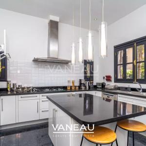 Produit rare splendide  villa   Km 8 route de l'Ourika