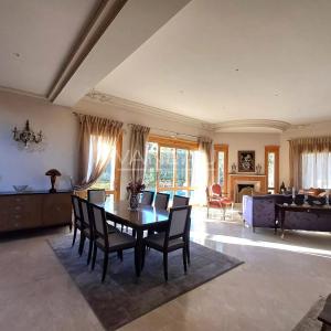 Villa de 1 042 m²  à vendre - Californie Casa