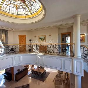 Villa de 1 042 m²  à vendre - Californie Casa