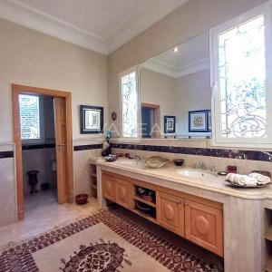 Villa de 1 042 m²  à vendre - Californie Casa