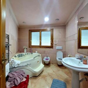 Villa de prestige à vendre - Quartier Californie - 2 500 m²