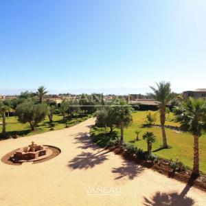 Villa Route de Tahanaout de 1340m²