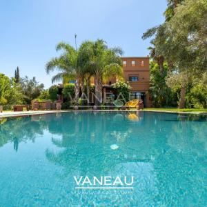 VILLA 5 CHAMBRES SUR GOLF