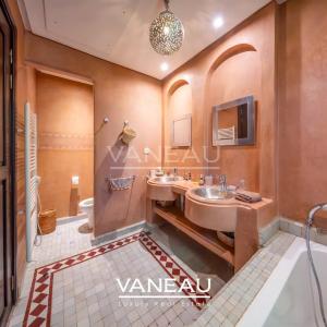 VILLA 5 CHAMBRES SUR GOLF
