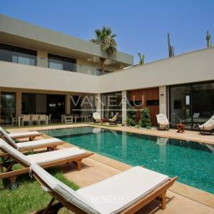 Superbe villa neuve au sein d'un golf reputé