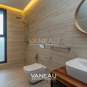 Villa de 500 m² habitable sur terrain arboré