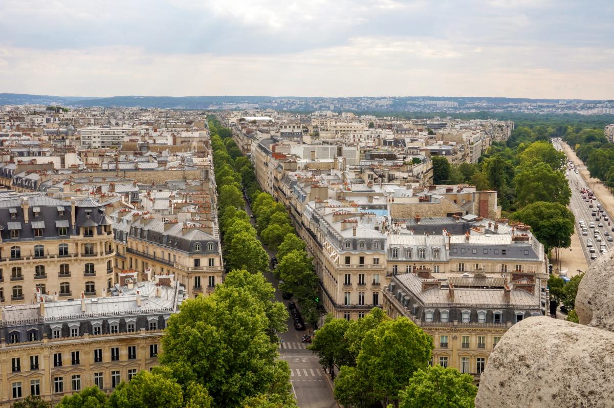 DISCOVER VANEAU LUXURY REAL ESTATE