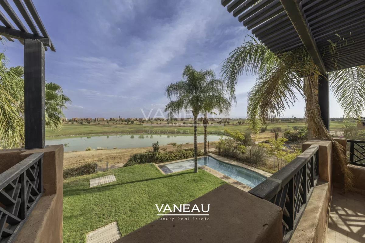 Villa front de front de golf  vue sur Atlas.