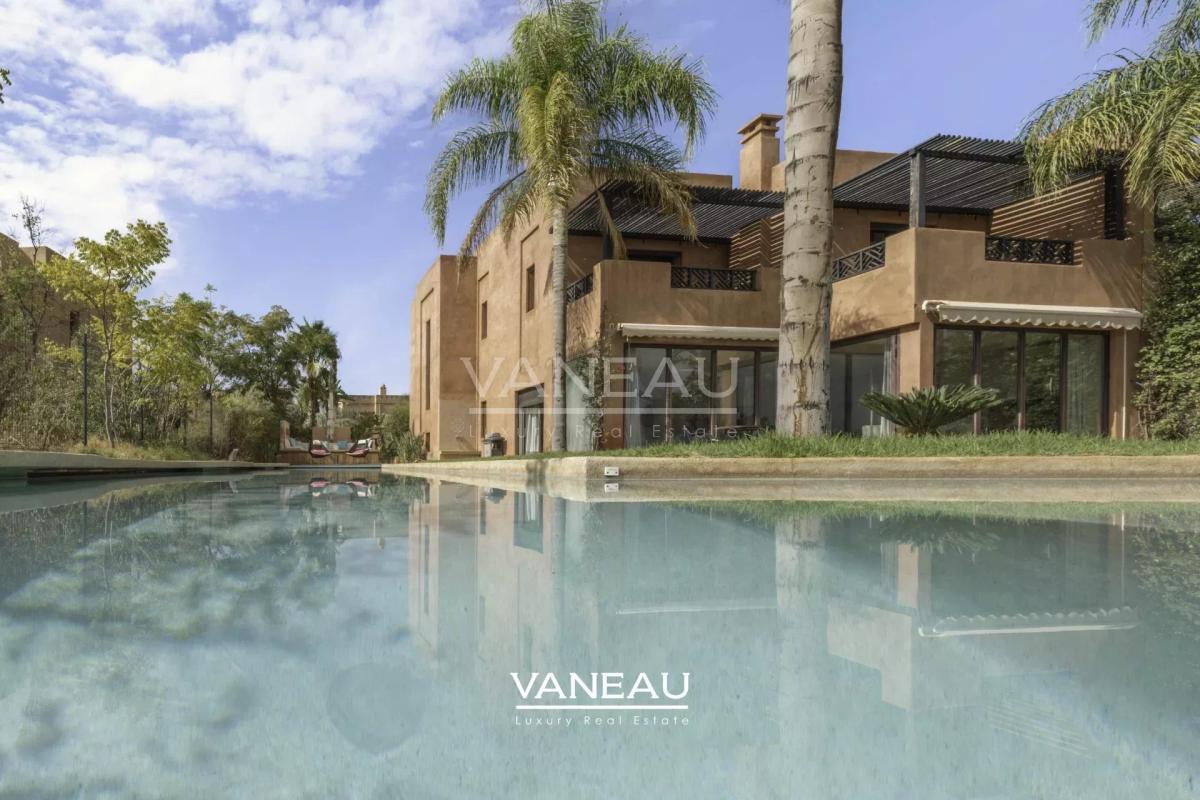 Villa front de front de golf  vue sur Atlas.