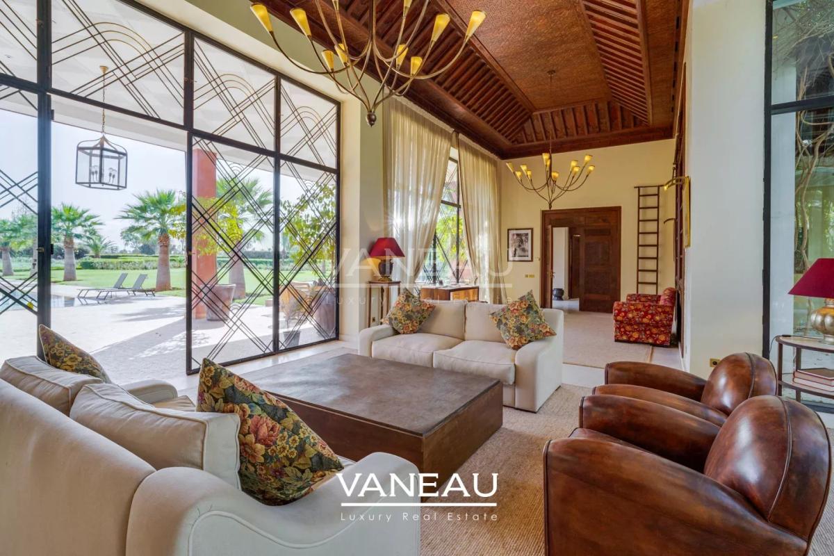 SUPERBE PROPRIÉTÉ À VENDRE AU COEUR D'UN GOLF DE PRÉSTIGE À MARR