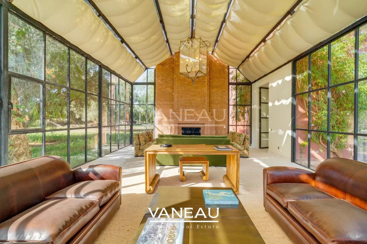 SUPERBE PROPRIÉTÉ À VENDRE AU COEUR D'UN GOLF DE PRÉSTIGE À MARR