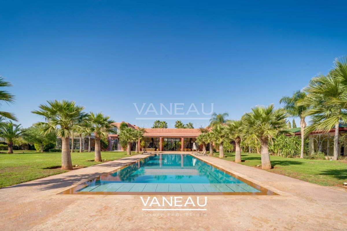 SUPERBE PROPRIÉTÉ À VENDRE AU COEUR D'UN GOLF DE PRÉSTIGE À MARR