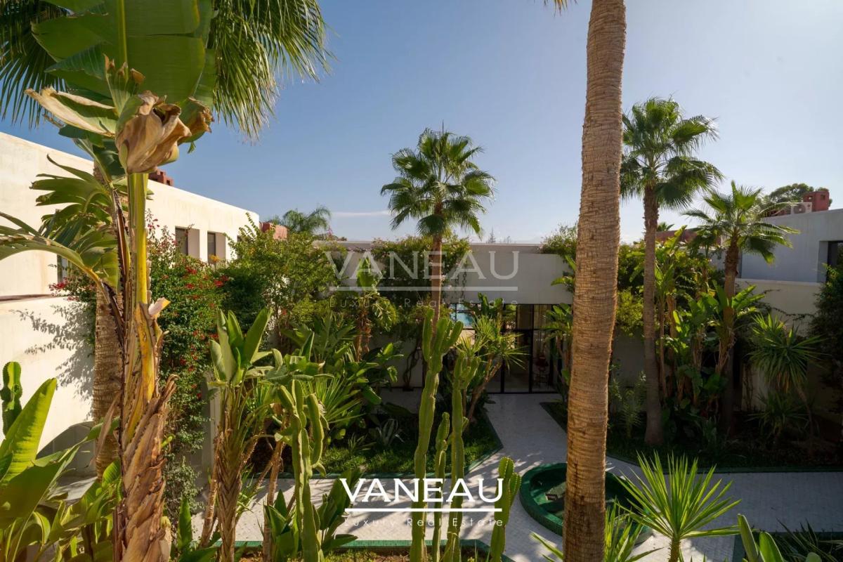 SUPERBE PROPRIÉTÉ À VENDRE AU COEUR D'UN GOLF DE PRÉSTIGE À MARR