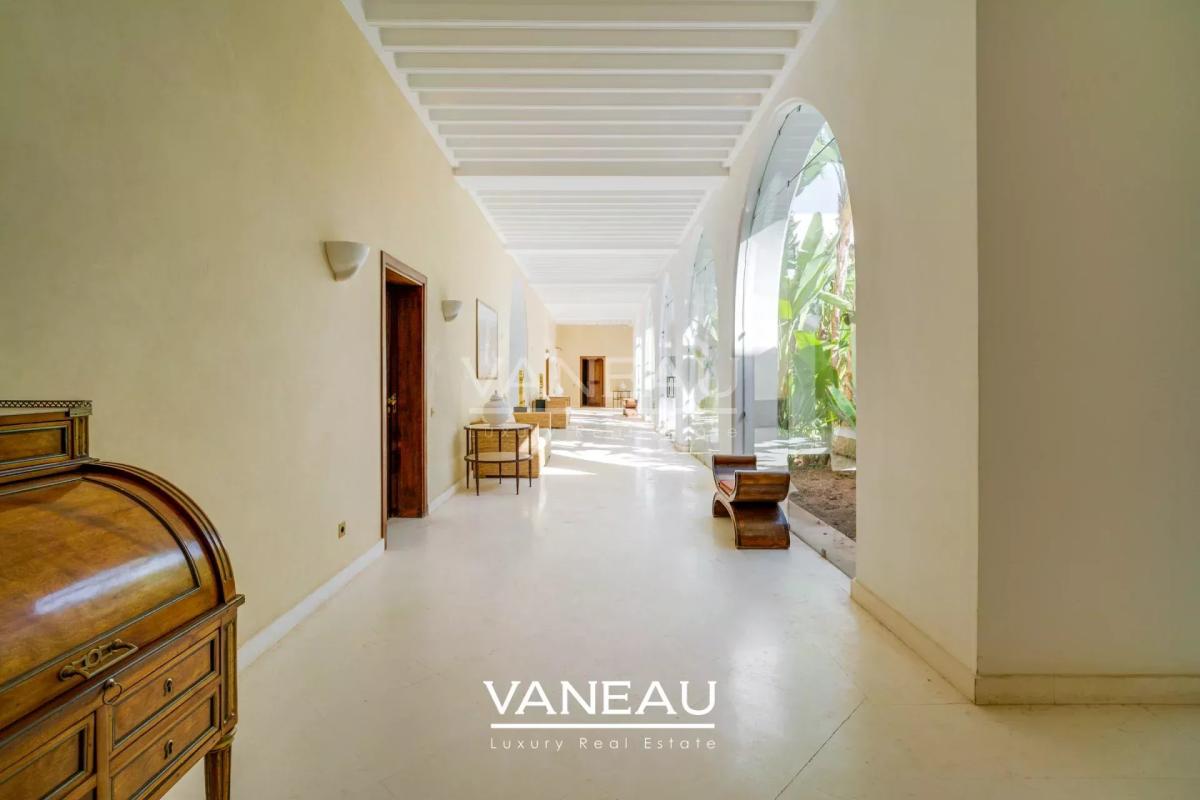 SUPERBE PROPRIÉTÉ À VENDRE AU COEUR D'UN GOLF DE PRÉSTIGE À MARR