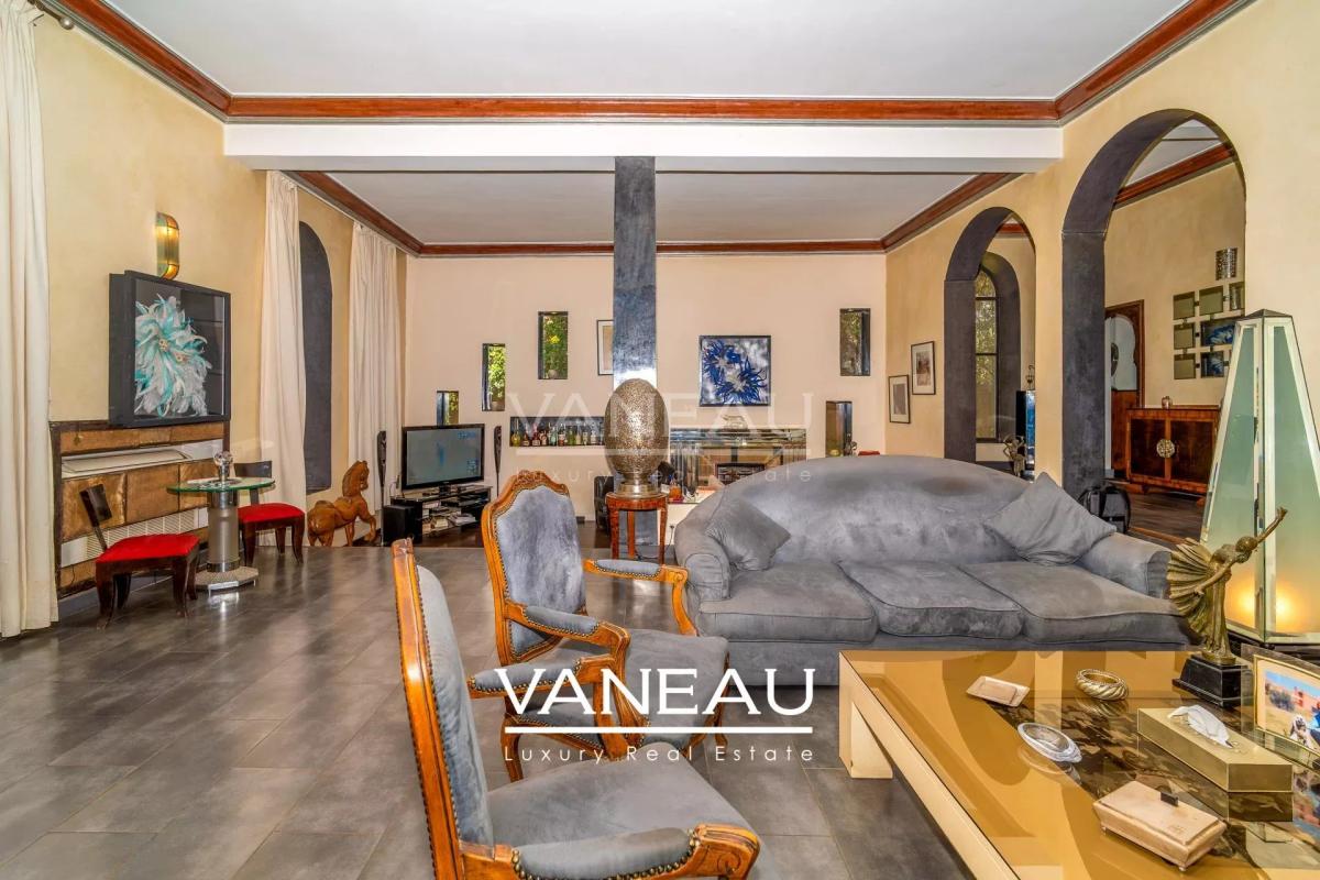 Charmente villa de 5 chambres Amelkis 1