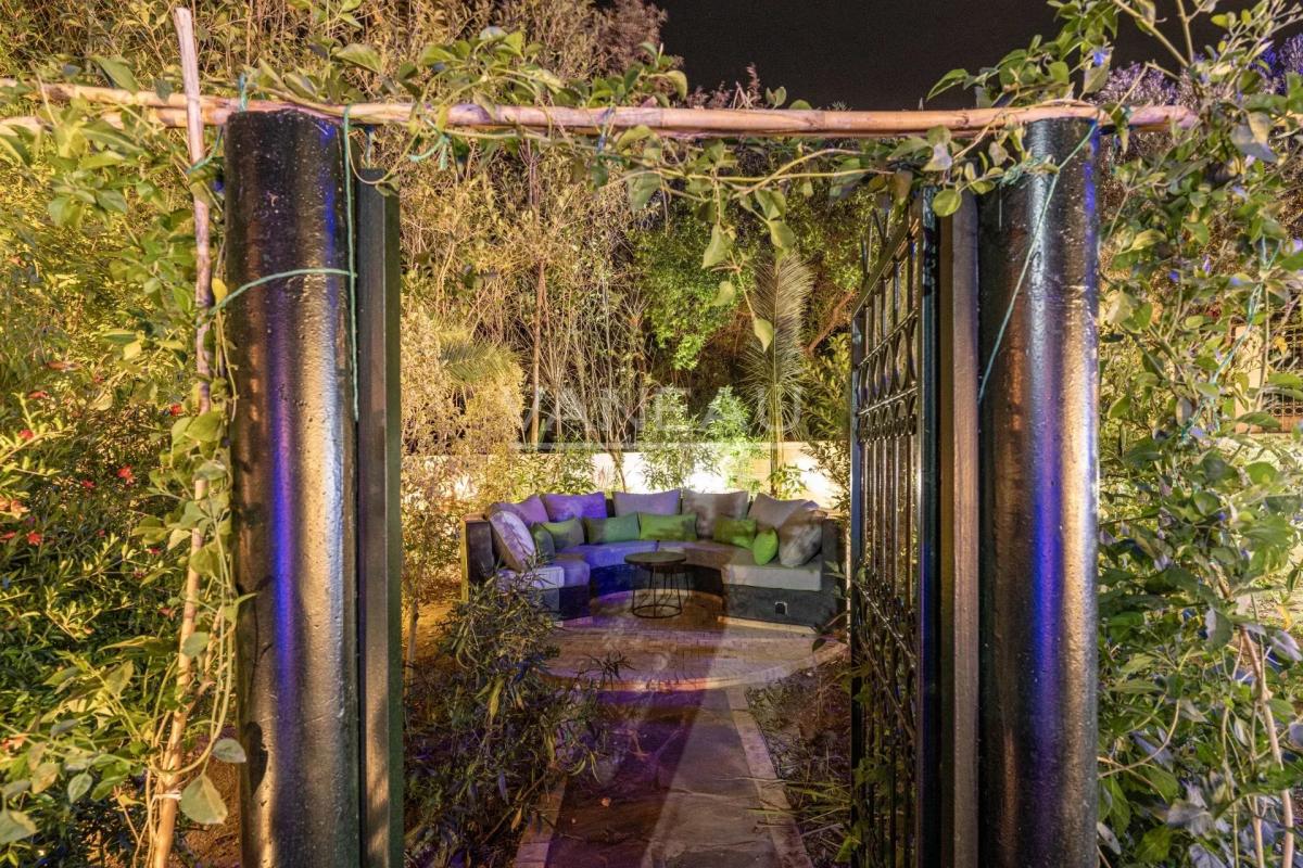 VILLA DE MAITRE SUR GOLF À VENDRE