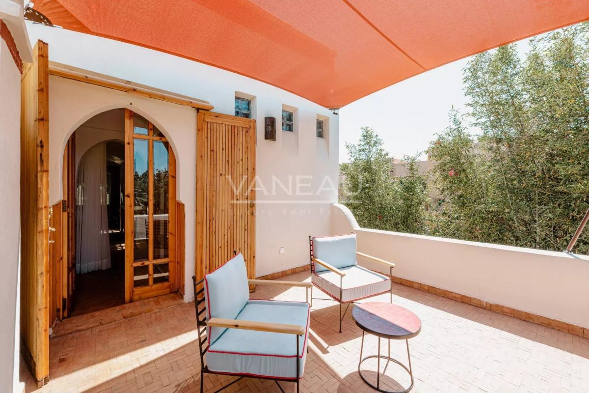 VILLA DE MAITRE SUR GOLF À VENDRE