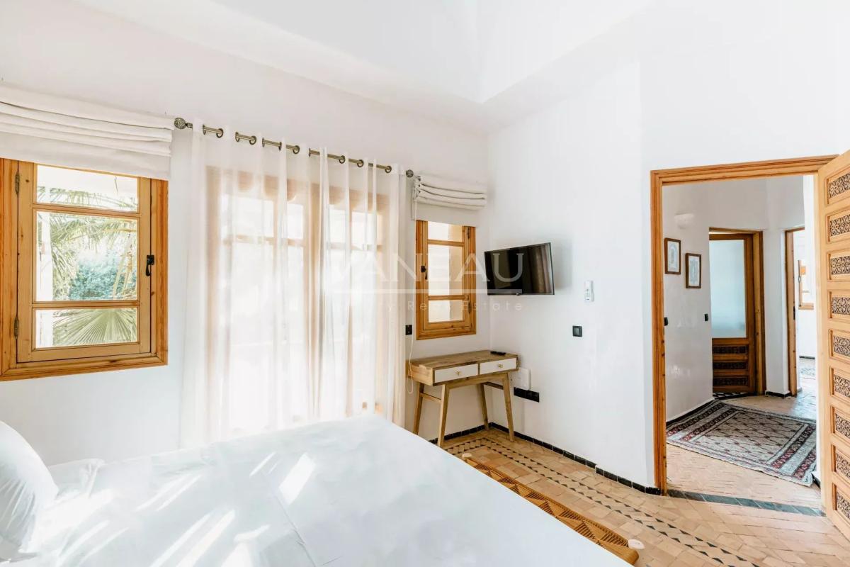 VILLA DE MAITRE SUR GOLF À VENDRE