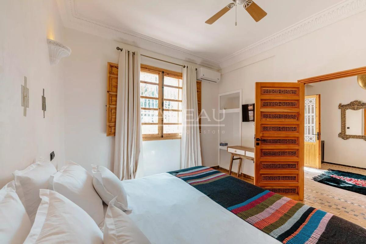 VILLA DE MAITRE SUR GOLF À VENDRE