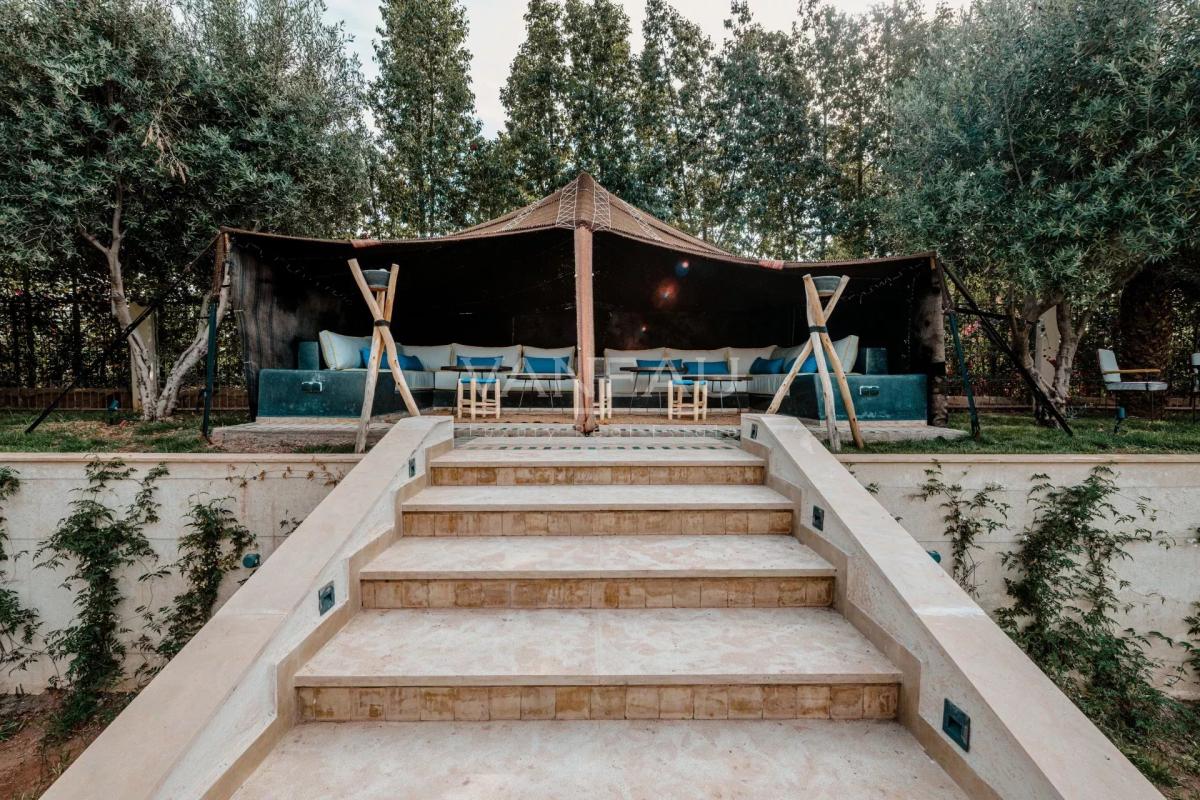 VILLA DE MAITRE SUR GOLF À VENDRE