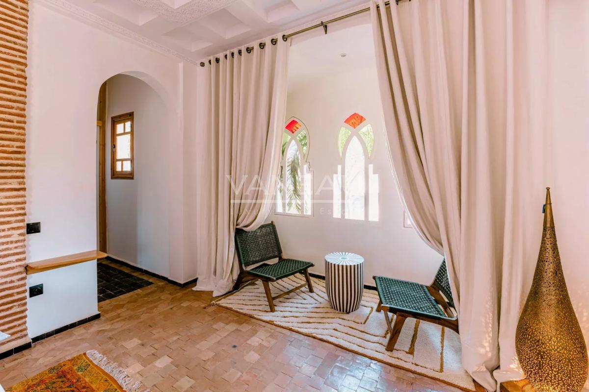 VILLA DE MAITRE SUR GOLF À VENDRE