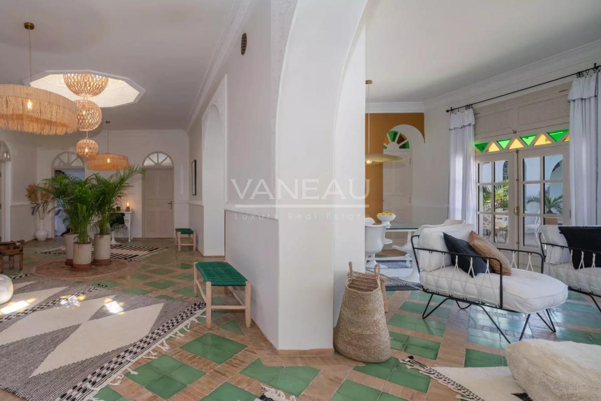 Villa meublée à vendre à El Oualida