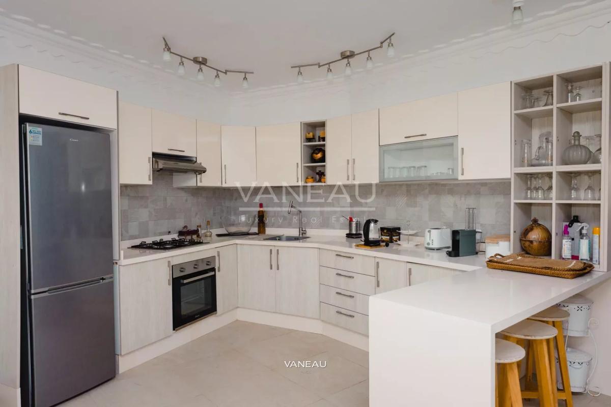 Appartement de 125 m² à vendre à Dar Bouâzza - Résidence Beach H