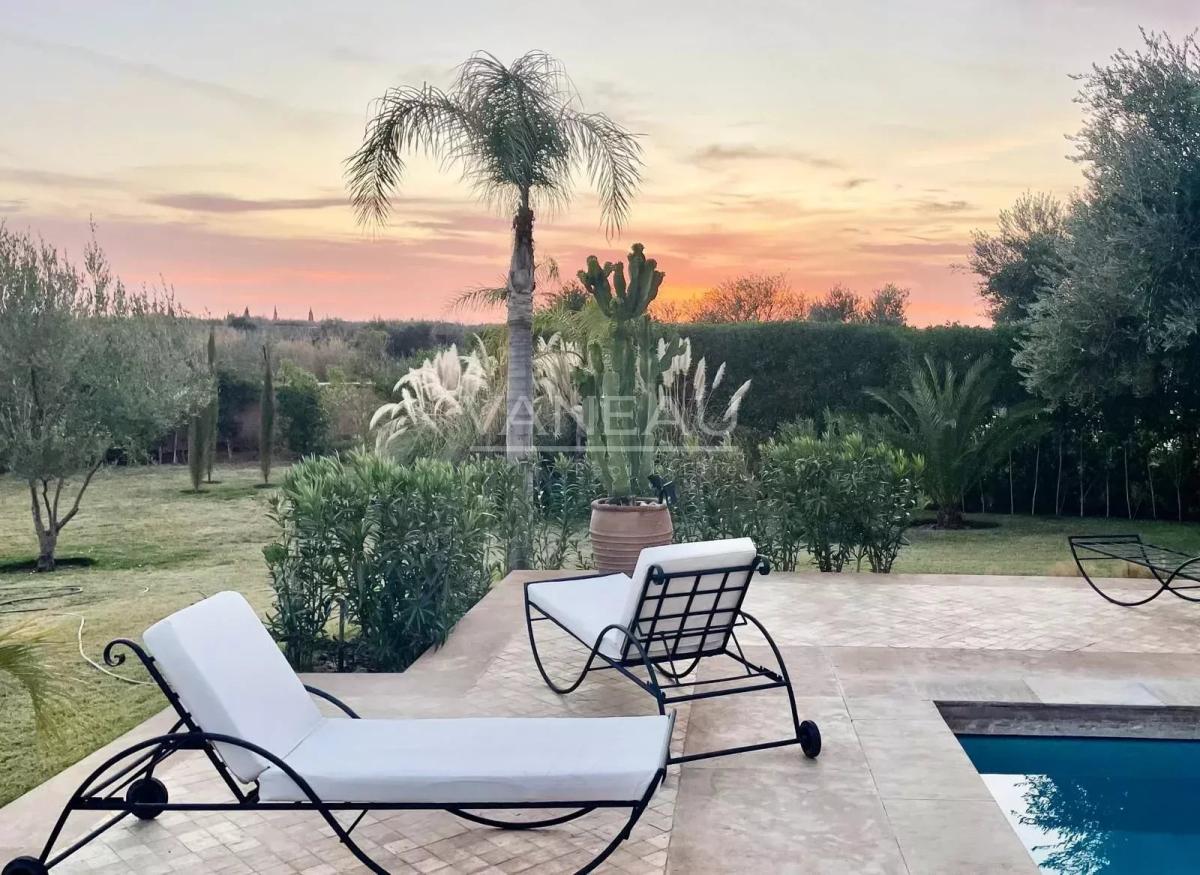 Jolie villa 3 chambres route de Fes avec piscine