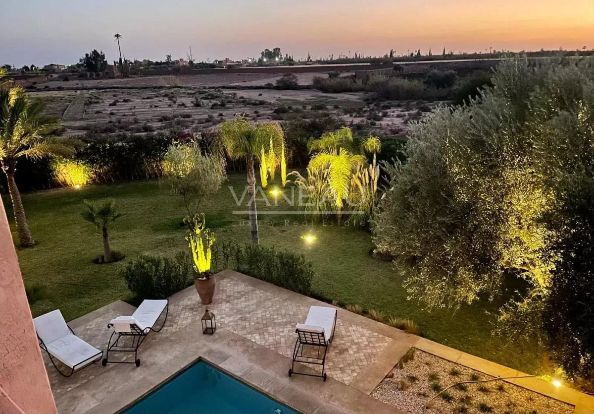 Jolie villa 3 chambres route de Fes avec piscine