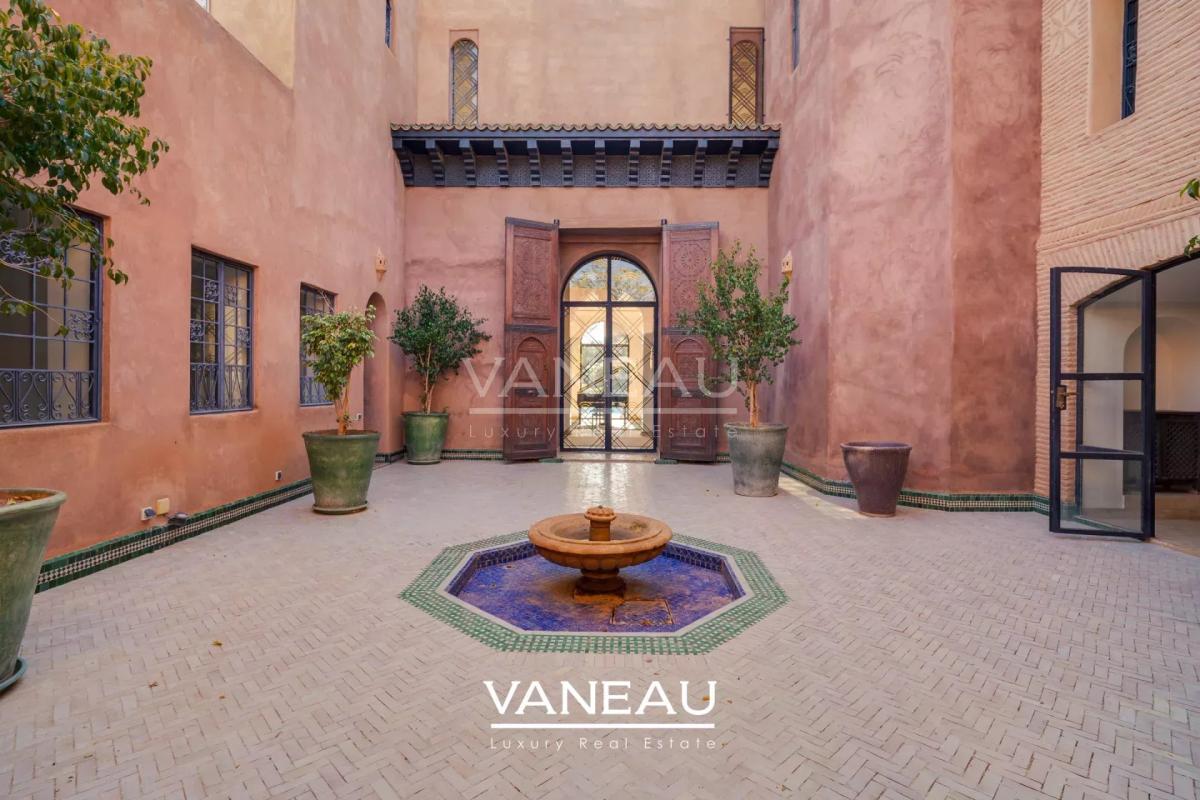 Harmonieux mélange d'une Villa et d'un Riad