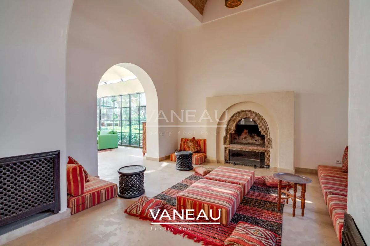 Harmonieux mélange d'une Villa et d'un Riad