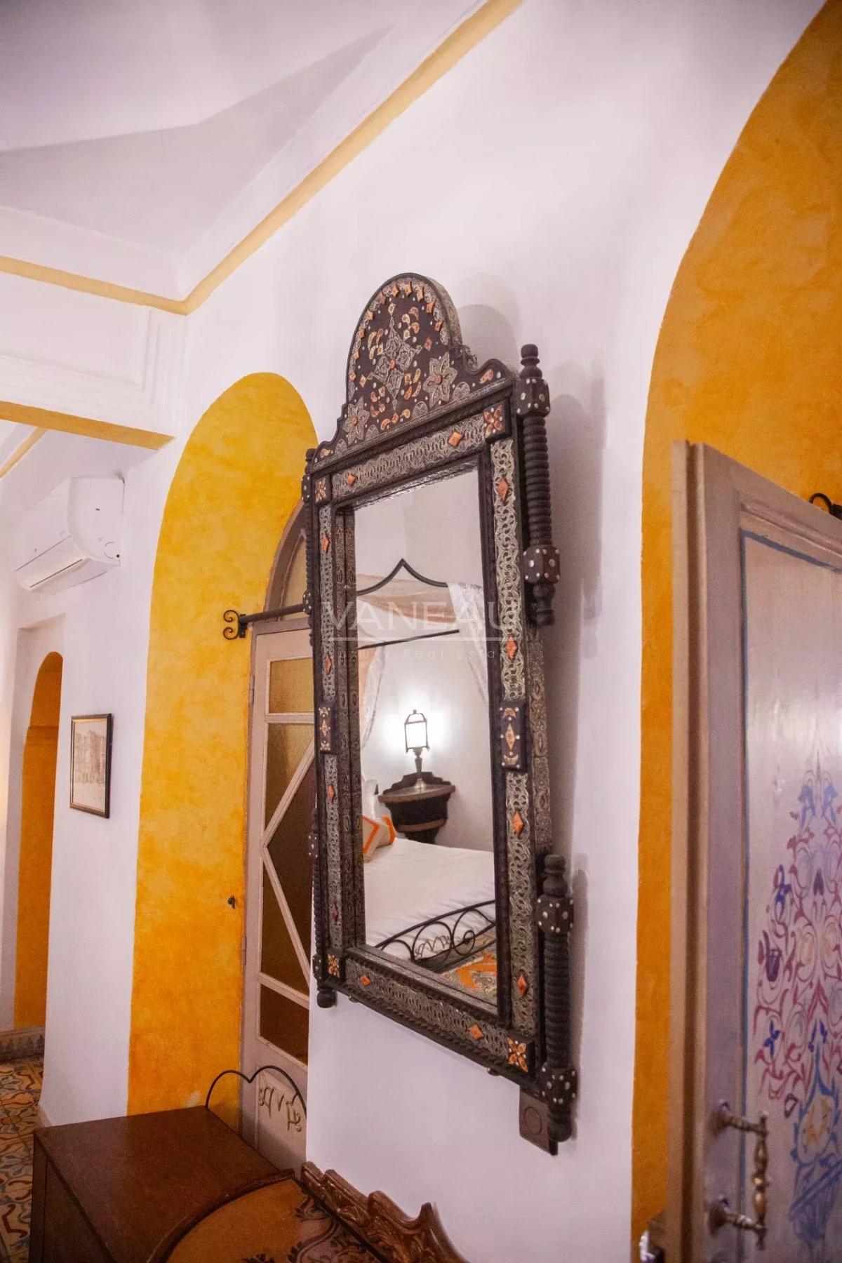 Véritable riad authentique de 8 suites en Médina