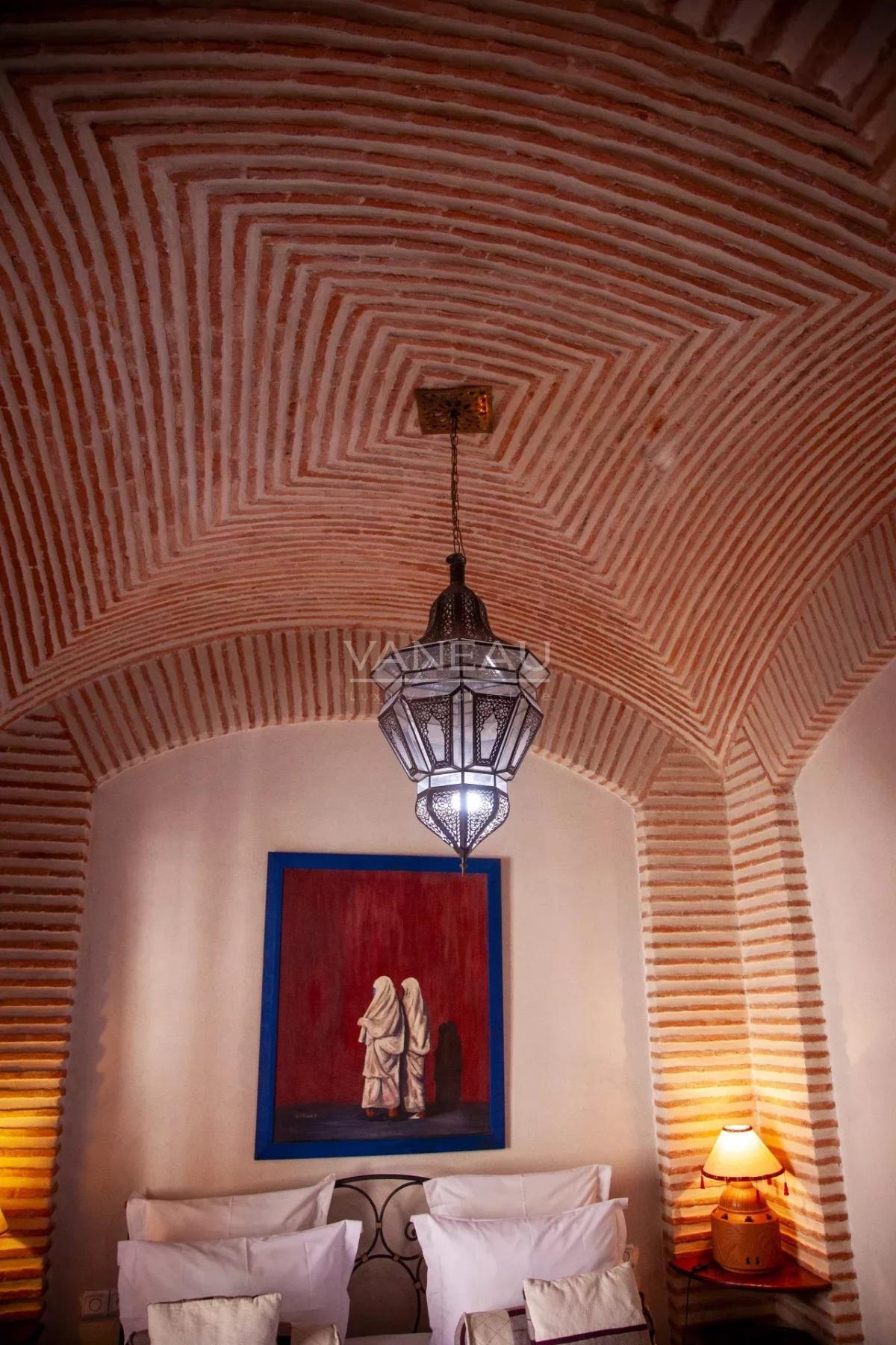 Véritable riad authentique de 8 suites en Médina