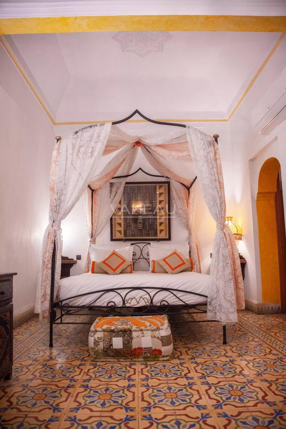 Véritable riad authentique de 8 suites en Médina