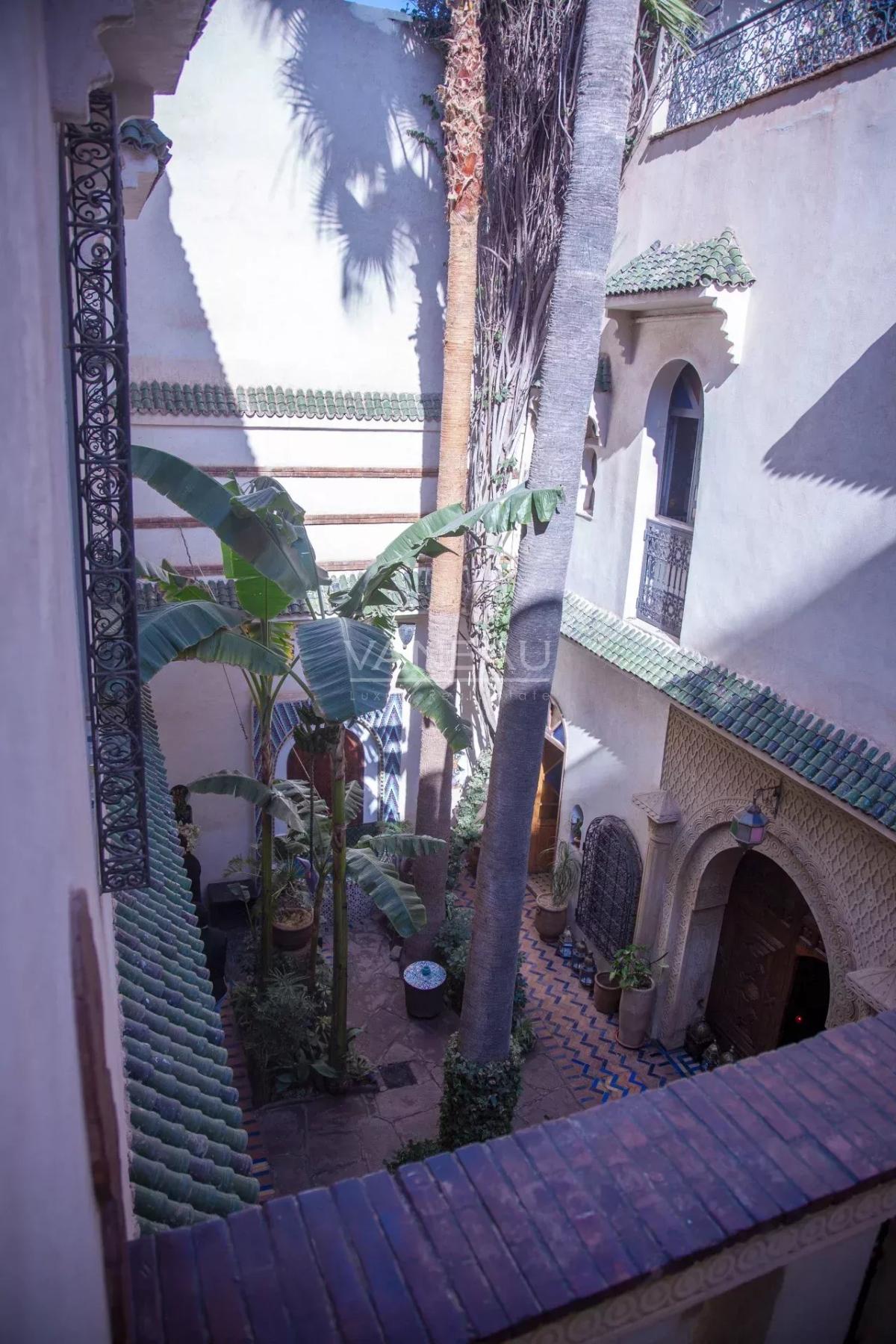 Véritable riad authentique de 8 suites en Médina
