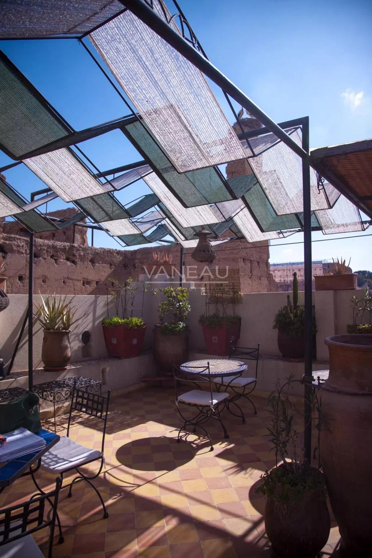 Véritable riad authentique de 8 suites en Médina