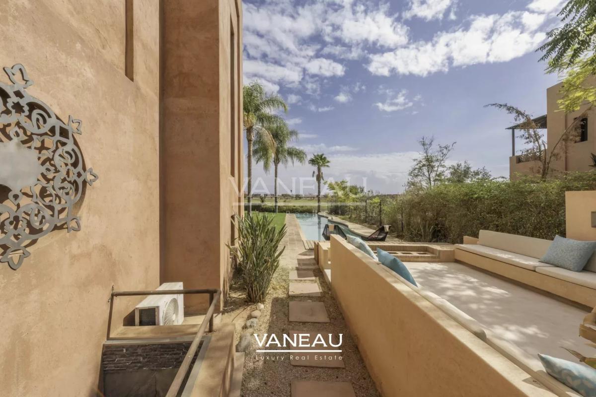 Villa front de front de golf  vue sur Atlas.