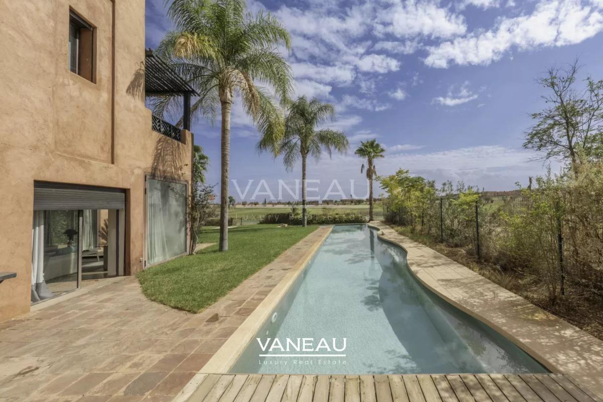 Villa front de front de golf  vue sur Atlas.