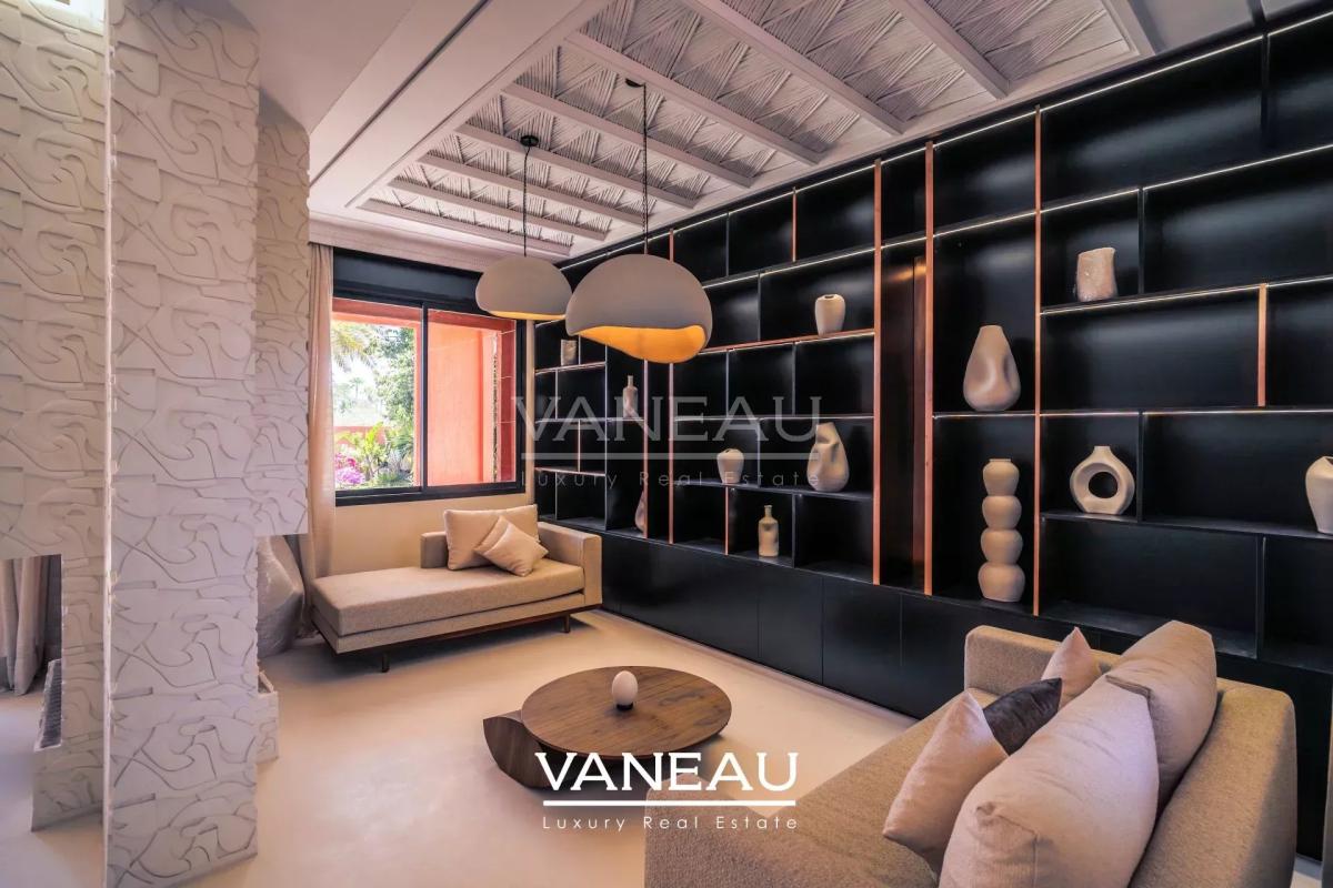 Villa rénovée par architecte à vendre sur Golf