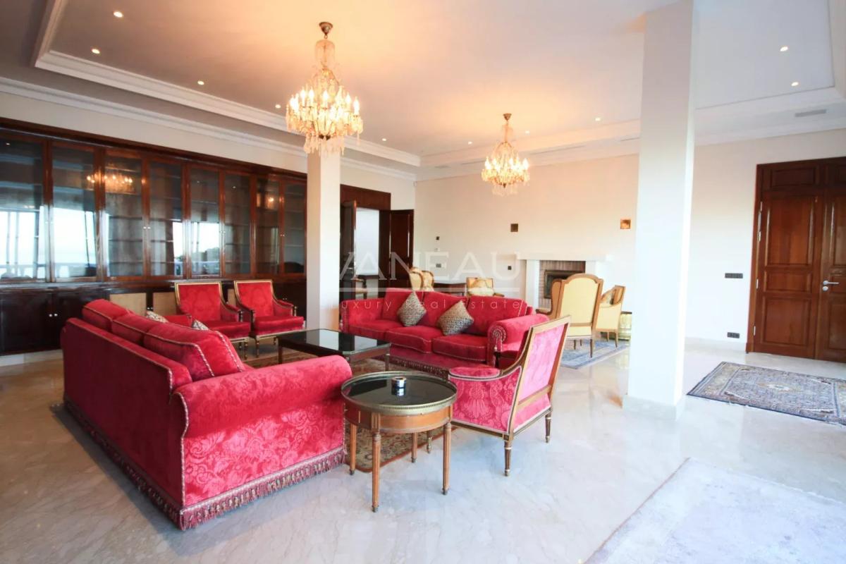 SOMPTUEUSE PROPRIÉTÉ DOMINANT LA MER À VENDRE SUR TANGER