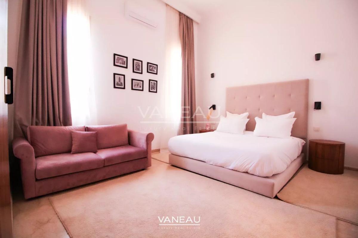 Sompteuse villa nichée au coeur de la Palmeraie