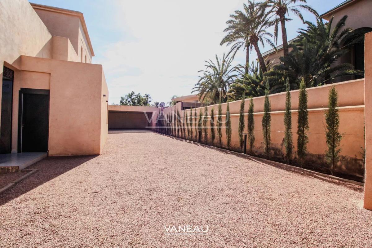 Sompteuse villa nichée au coeur de la Palmeraie