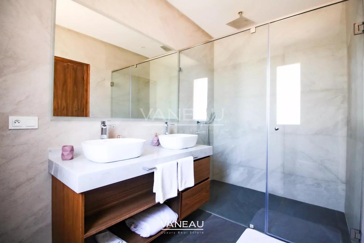 Sompteuse villa nichée au coeur de la Palmeraie