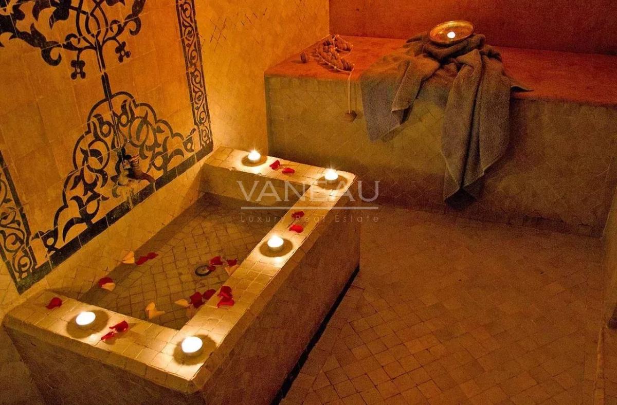 Splendide maison d'hôtes de 9 suites en Médina