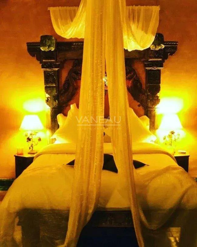 Splendide maison d'hôtes de 9 suites en Médina